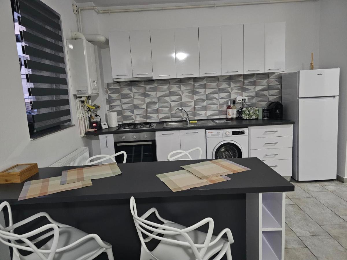 Summer Crib Mamaia-Sat Navodari Ngoại thất bức ảnh